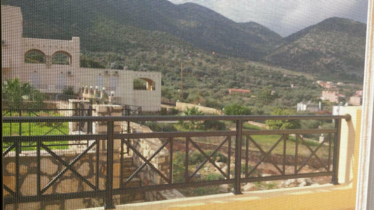 Villa Merastri Vlikhadha Екстер'єр фото