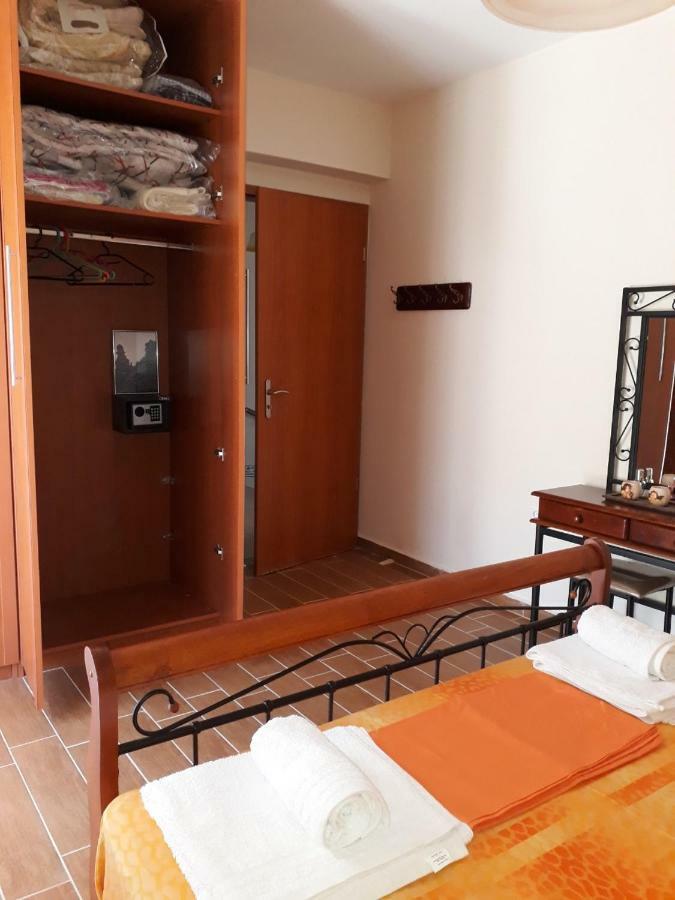 Villa Merastri Vlikhadha Екстер'єр фото